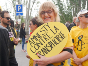 Emilie Dumont, marche des Fiertés de Paris, juillet 2016