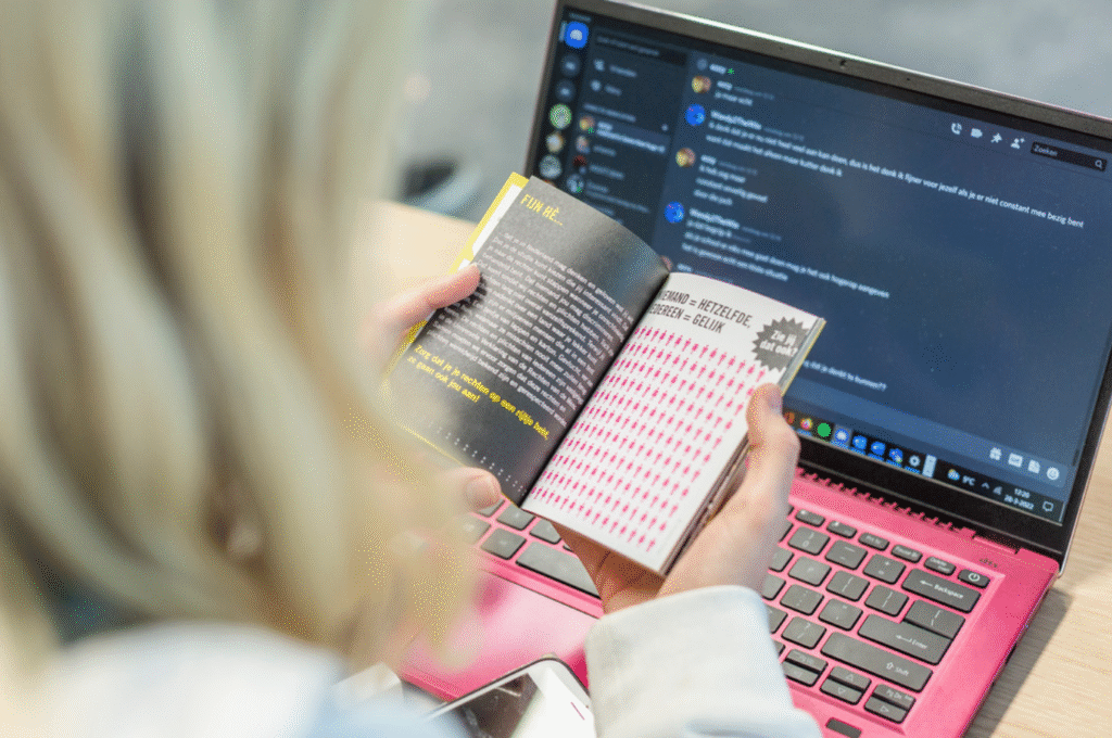 Eduquer et s’éduquer aux droits humains depuis chez soi