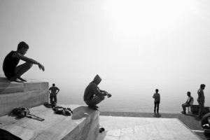 Réfugiés sur la côte à Mytilini à Lesbos , Grèce, 2015 © Paolo Pellegrin/Magnum Photos
