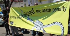 Les militants d'Amnesty Zimbabwe manifestent contre la peine de mort