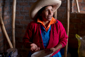 Maxima Acuna chez elle