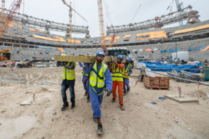 Vue générale des travaux de construction du stade Lusail, le 10 décembre 2019 à Doha, au Qatar. Le Lusail Stadium accueillera le match d'ouverture et le match final de la prochaine Coupe du Monde de la FIFA, Qatar 2022