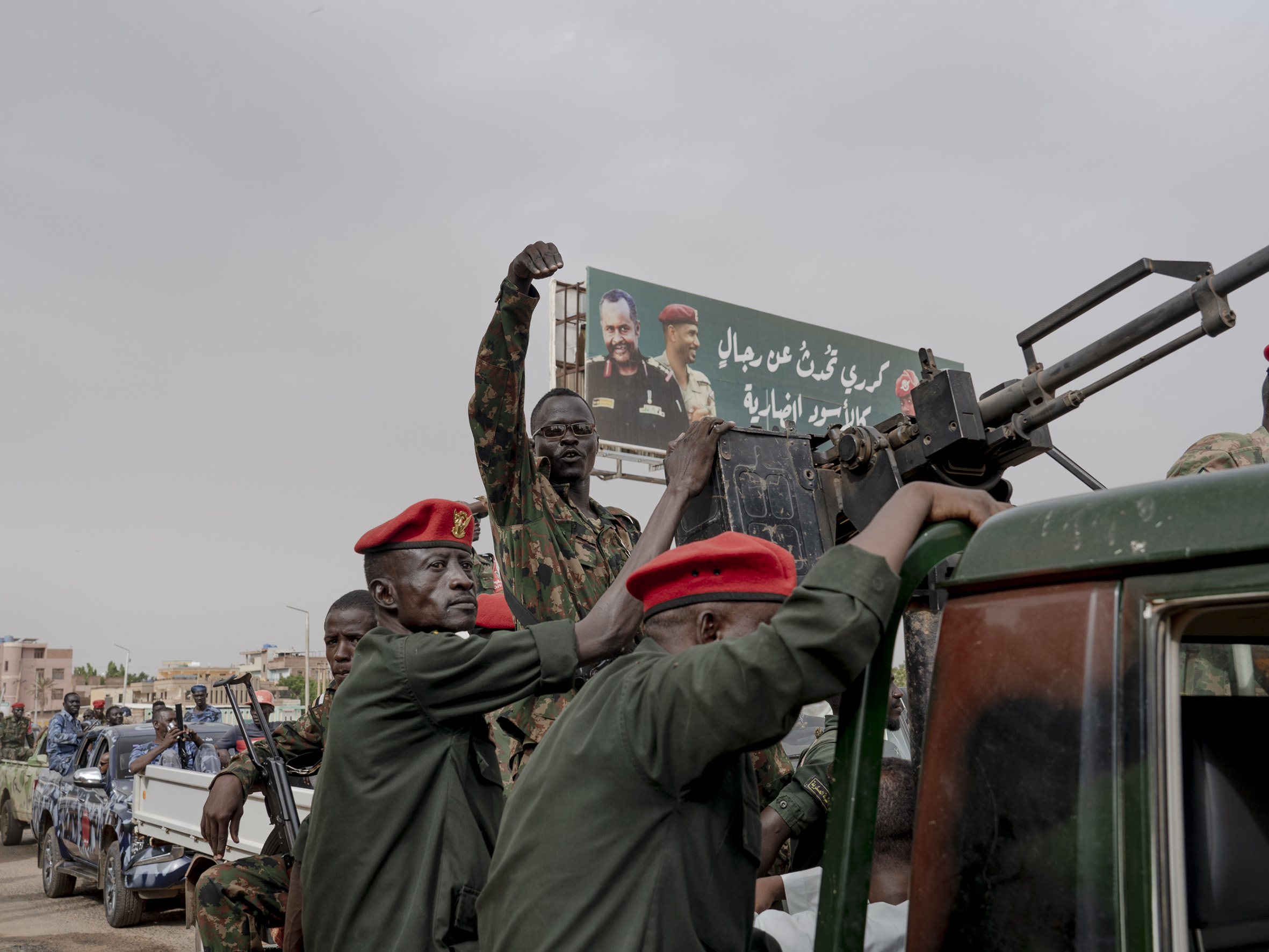 Des soldats de l'armée soudanaise défilent lors de l'anniversaire de la naissance de l'armée soudanaise.