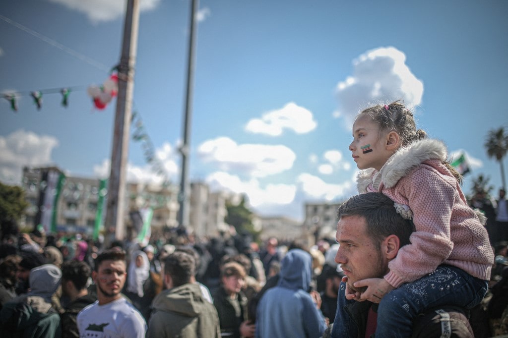 Manifestation à Idlib en Syrie pour marquer les 12 ans du conflit dans le pays