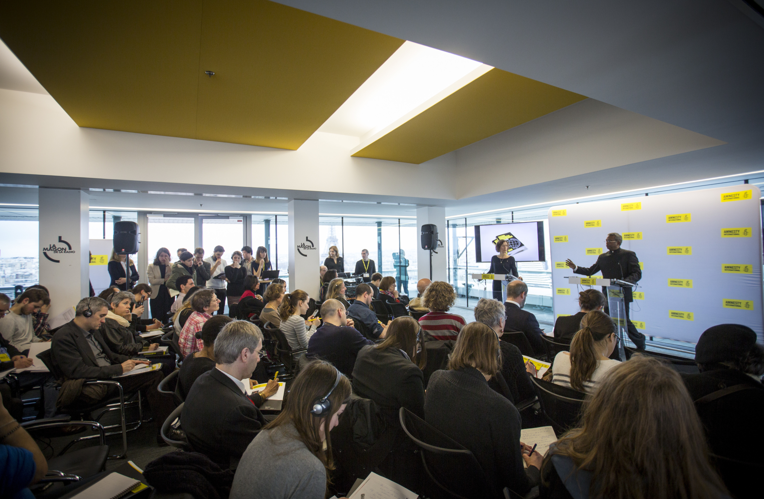 Conférence de presse à l'occasion de la publication du rapport annuel d'Amnesty International avec Salil Shetty et Catherine Gaudard